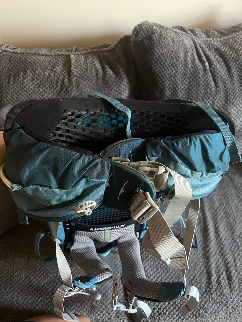 OSPREY AURA AG 50L Challenger Blue Anti-Gravity Backpack Hiking Outdoors 16-19in - Picture 5 of 14